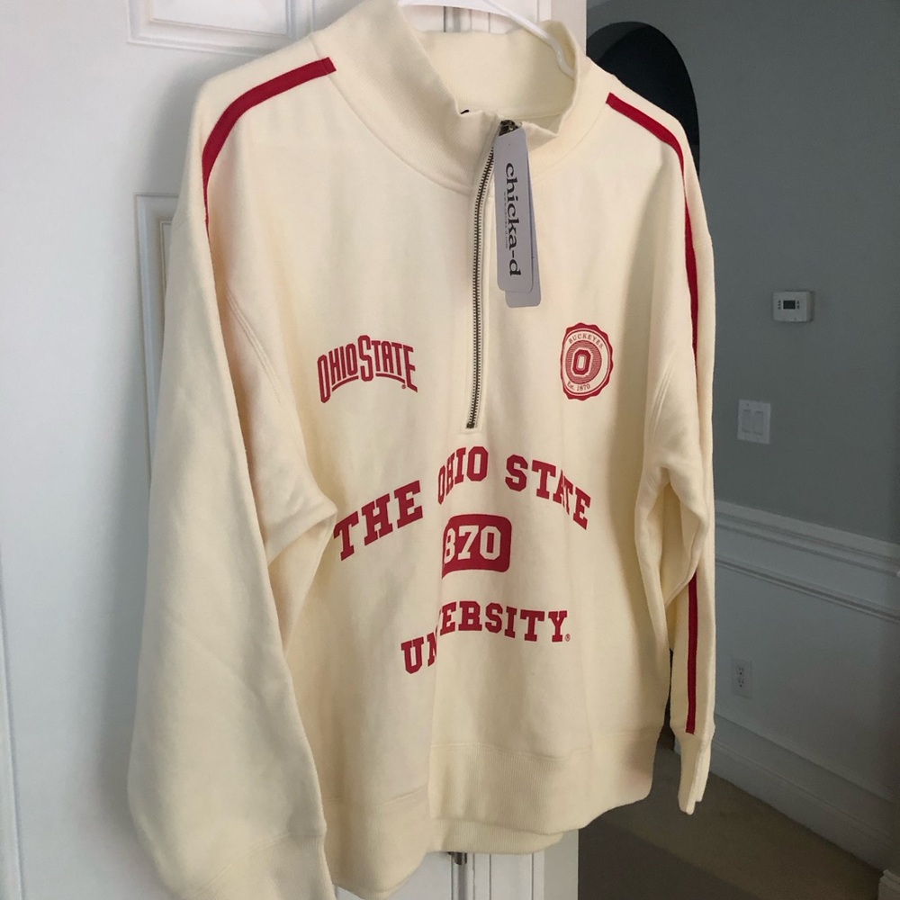 New w Tag: The Ohio State Buckeyes 1/4 Lightweight Fleece Popover. Size Small